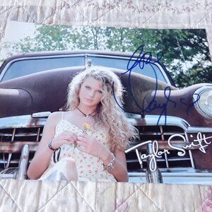 Vintage Taylor Swift Signed Photo Reprint